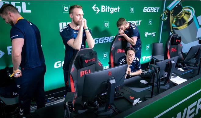 云需要着重 云需要着重