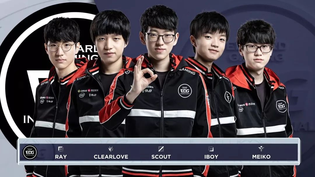 在海上作业 在海上作业