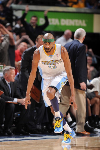 外线四射 外线四射